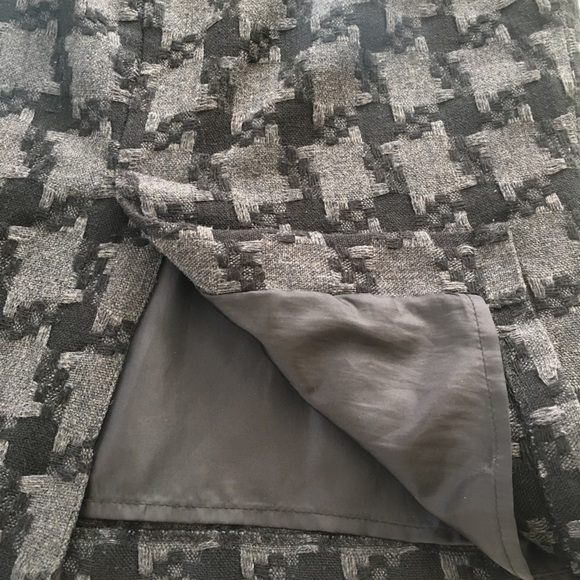 Women’s pencil grey skirt - Picture 3 of 3